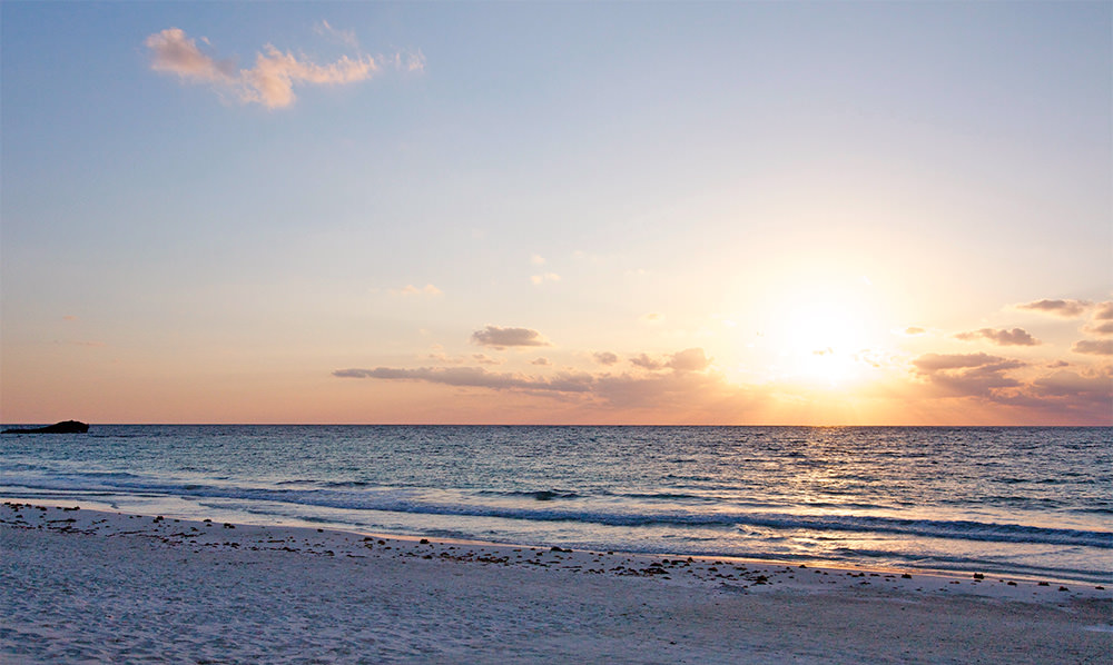 Coucher de soleil à Tulum, péninsule du Yucatan, Mexique