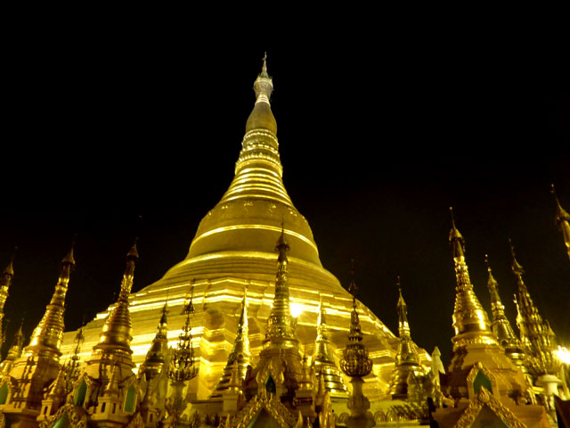 pagode shwedagon nuit