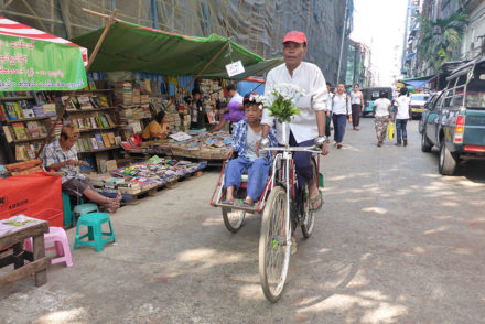 velo-yangon-birmanie-cover