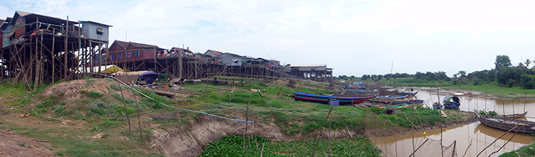 Kompong Khleang Village sur pilotis