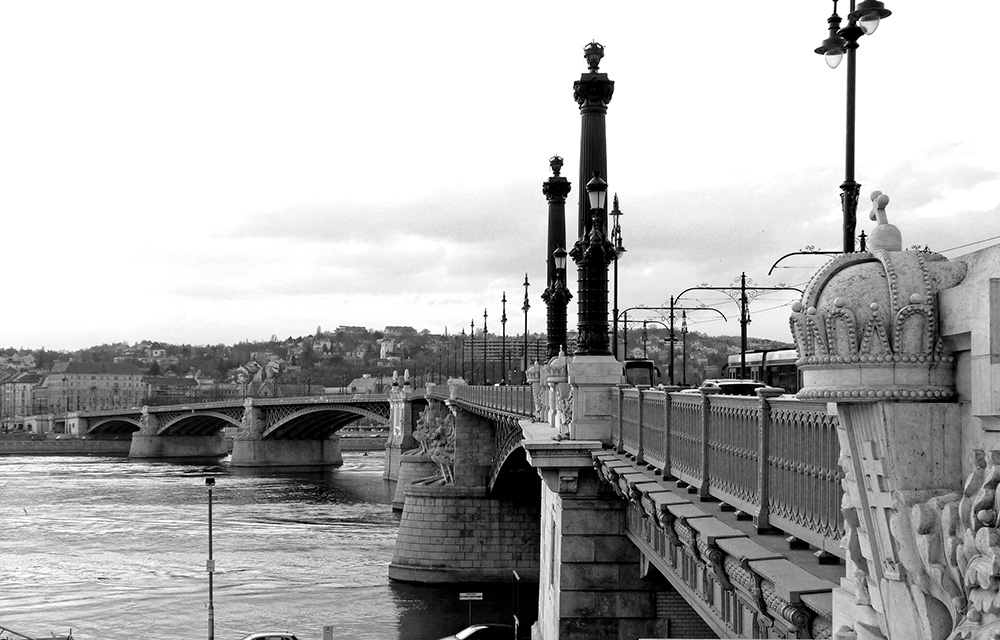 Pont Marguerite dans le quartier du Parlement de Budapest